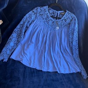*Brand New* Beulah blouse